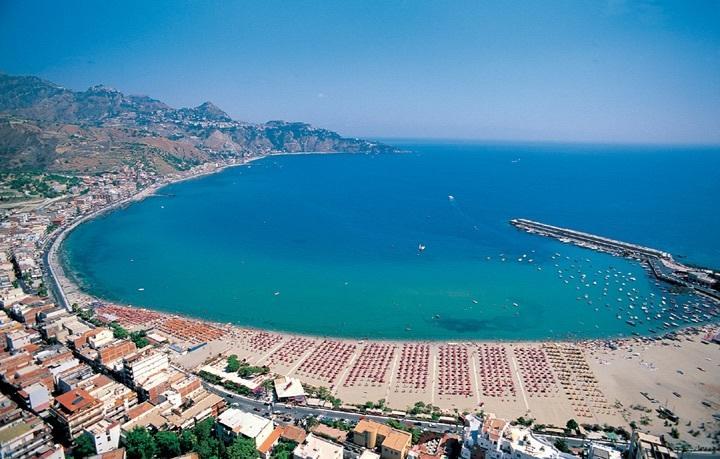 B&B A Casa Di Amici Giardini Naxos Εξωτερικό φωτογραφία