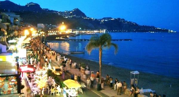 B&B A Casa Di Amici Giardini Naxos Εξωτερικό φωτογραφία