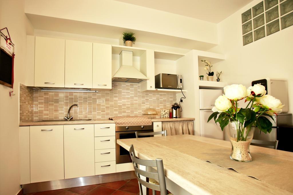 B&B A Casa Di Amici Giardini Naxos Εξωτερικό φωτογραφία