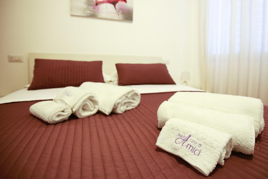 B&B A Casa Di Amici Giardini Naxos Εξωτερικό φωτογραφία