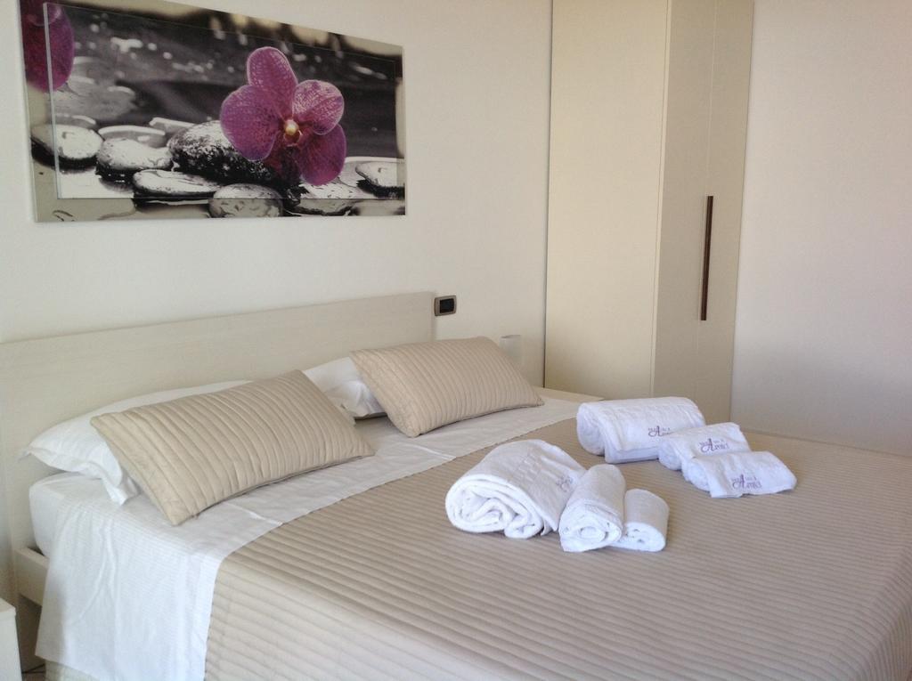 B&B A Casa Di Amici Giardini Naxos Εξωτερικό φωτογραφία