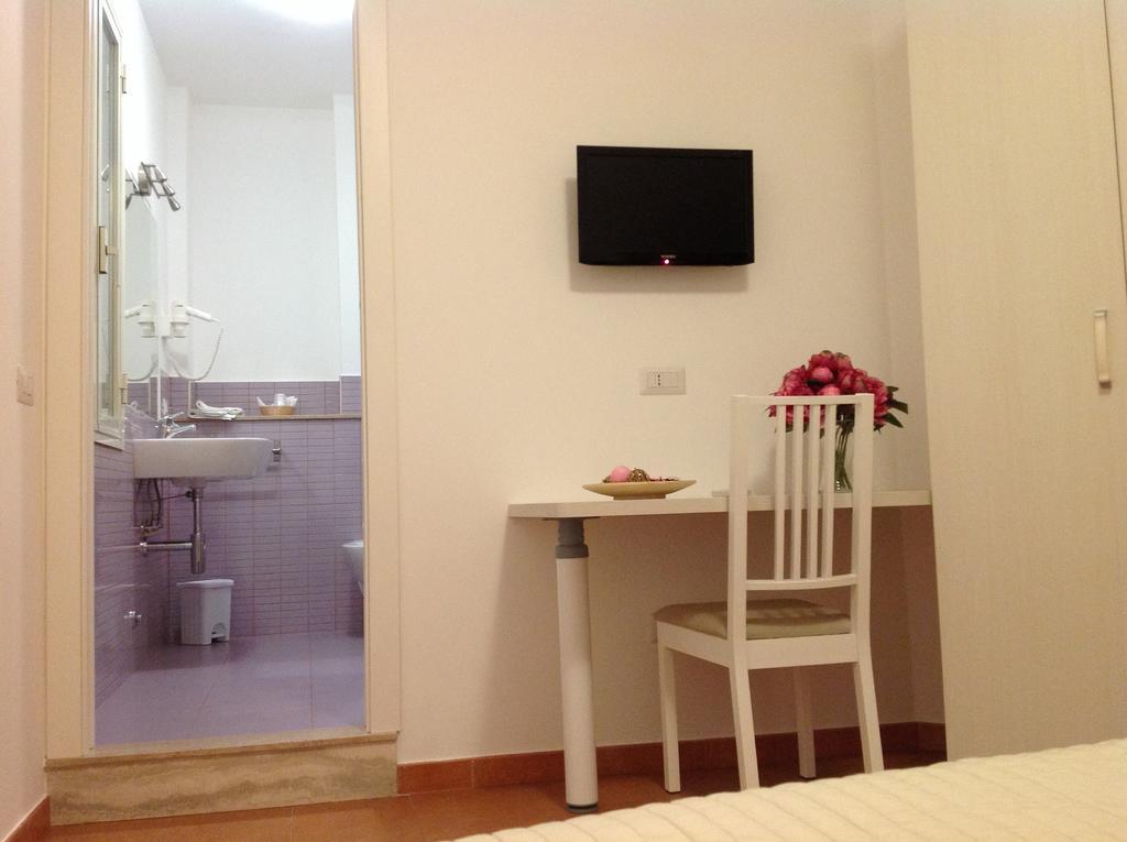 B&B A Casa Di Amici Giardini Naxos Εξωτερικό φωτογραφία